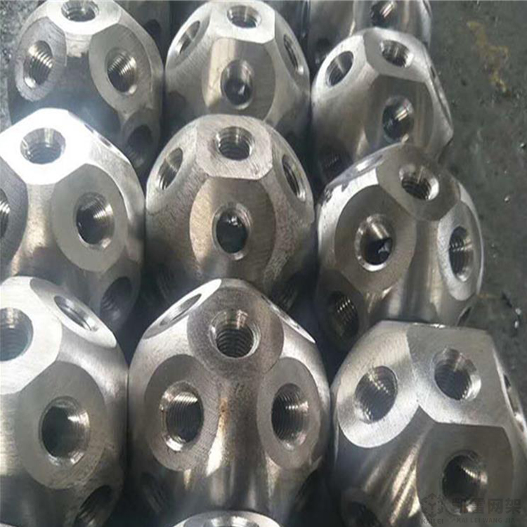 河南螺栓球网架加工安装方法